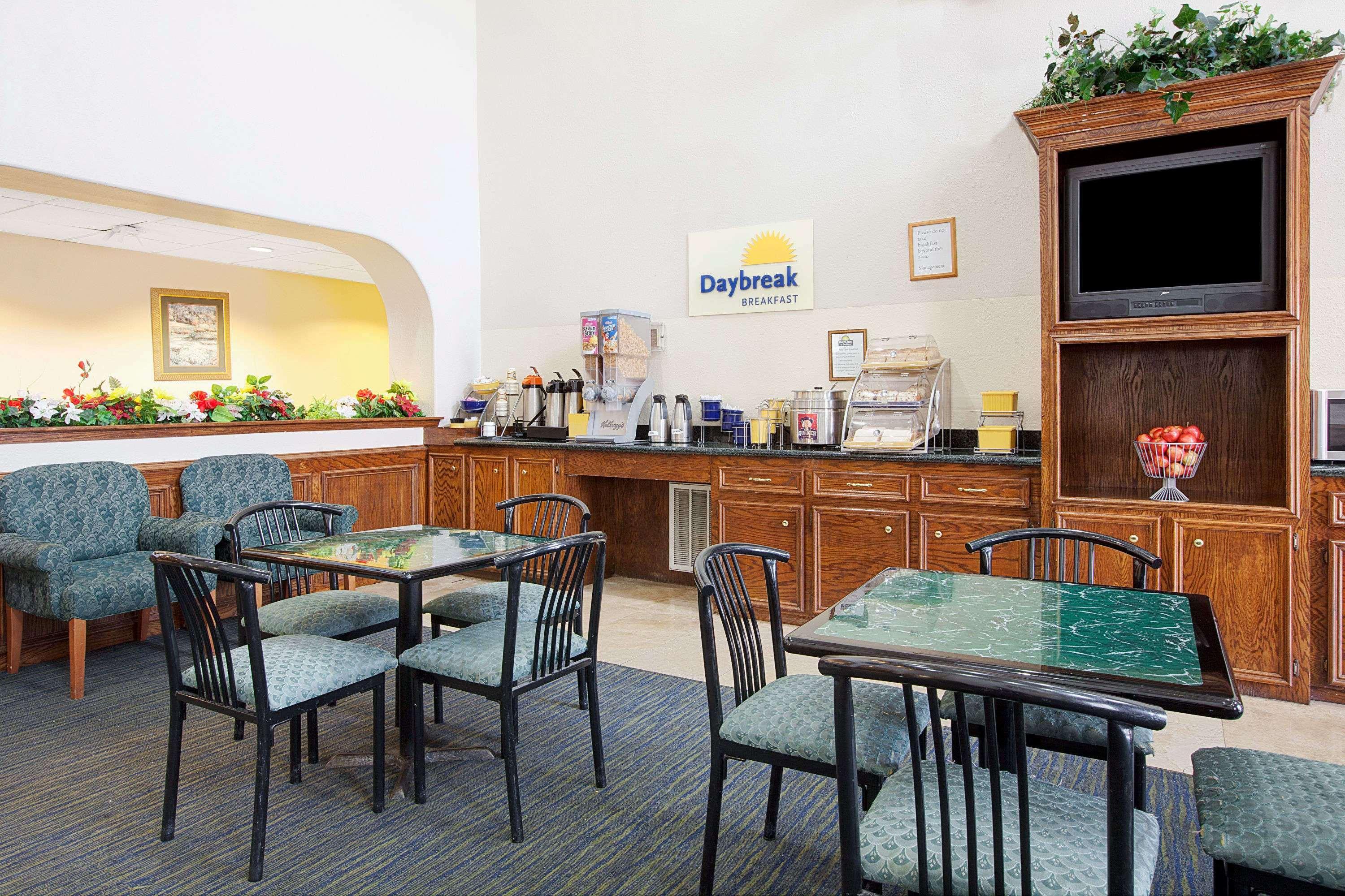 Days Inn & Suites By Wyndham Houston North/Aldine Ngoại thất bức ảnh