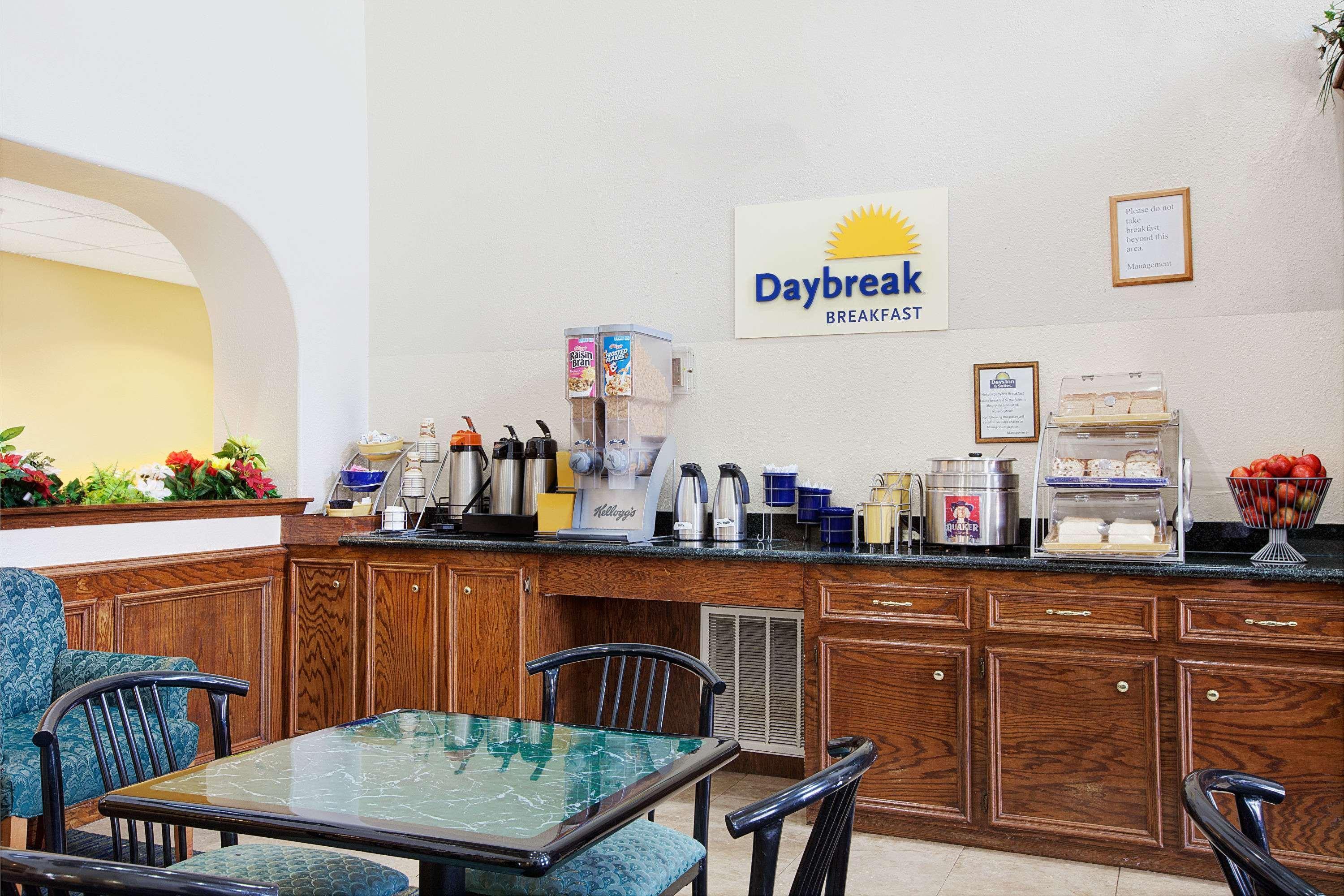 Days Inn & Suites By Wyndham Houston North/Aldine Ngoại thất bức ảnh