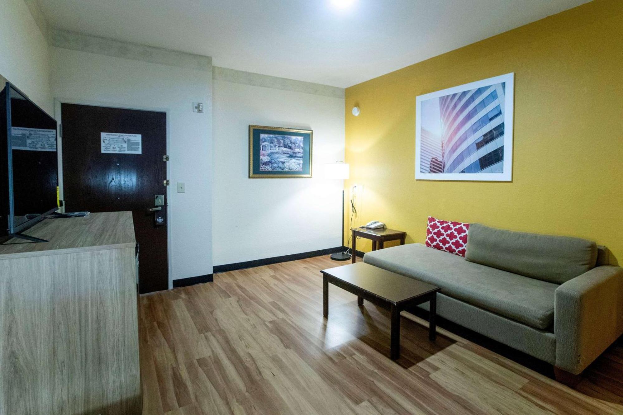 Days Inn & Suites By Wyndham Houston North/Aldine Ngoại thất bức ảnh