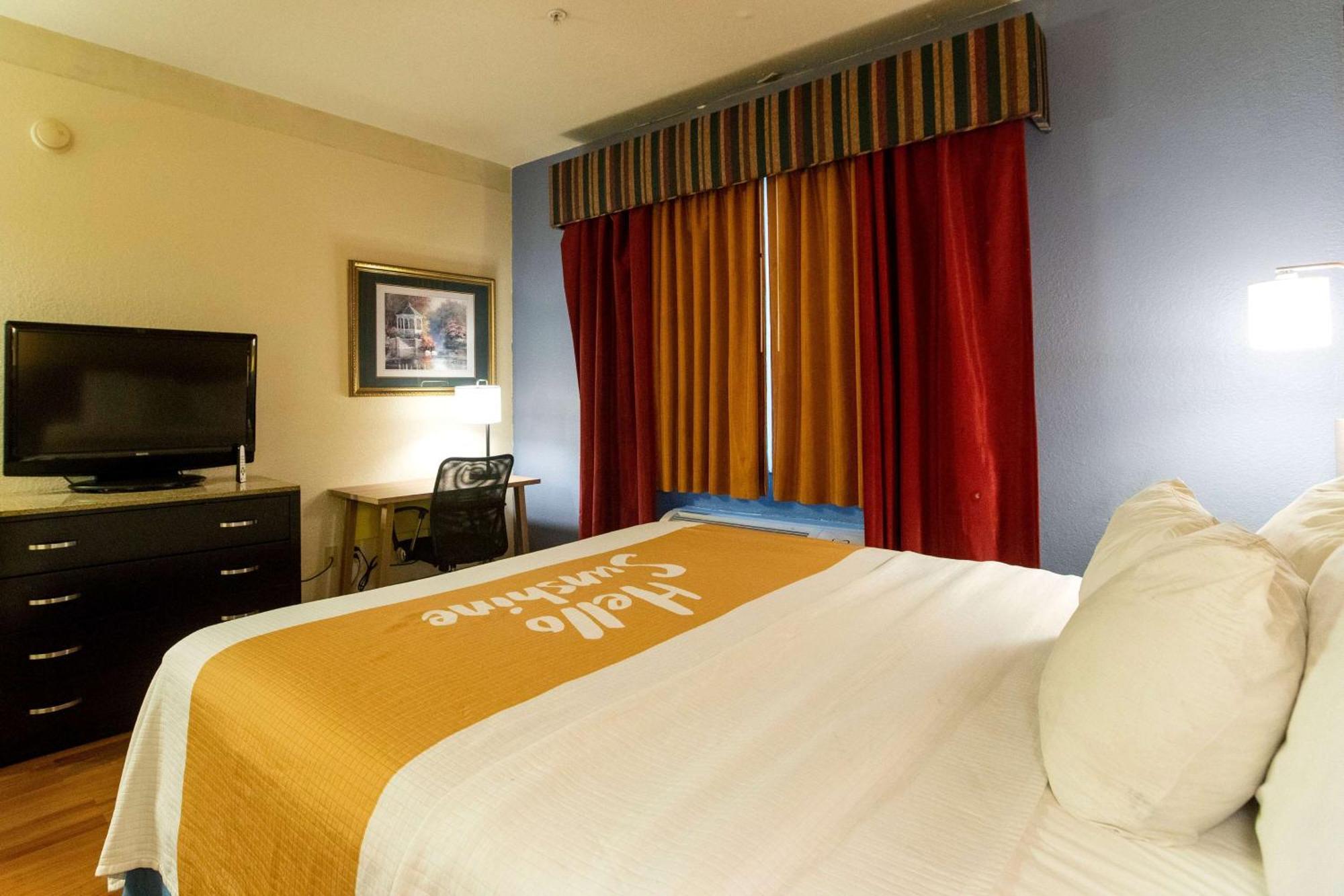 Days Inn & Suites By Wyndham Houston North/Aldine Ngoại thất bức ảnh