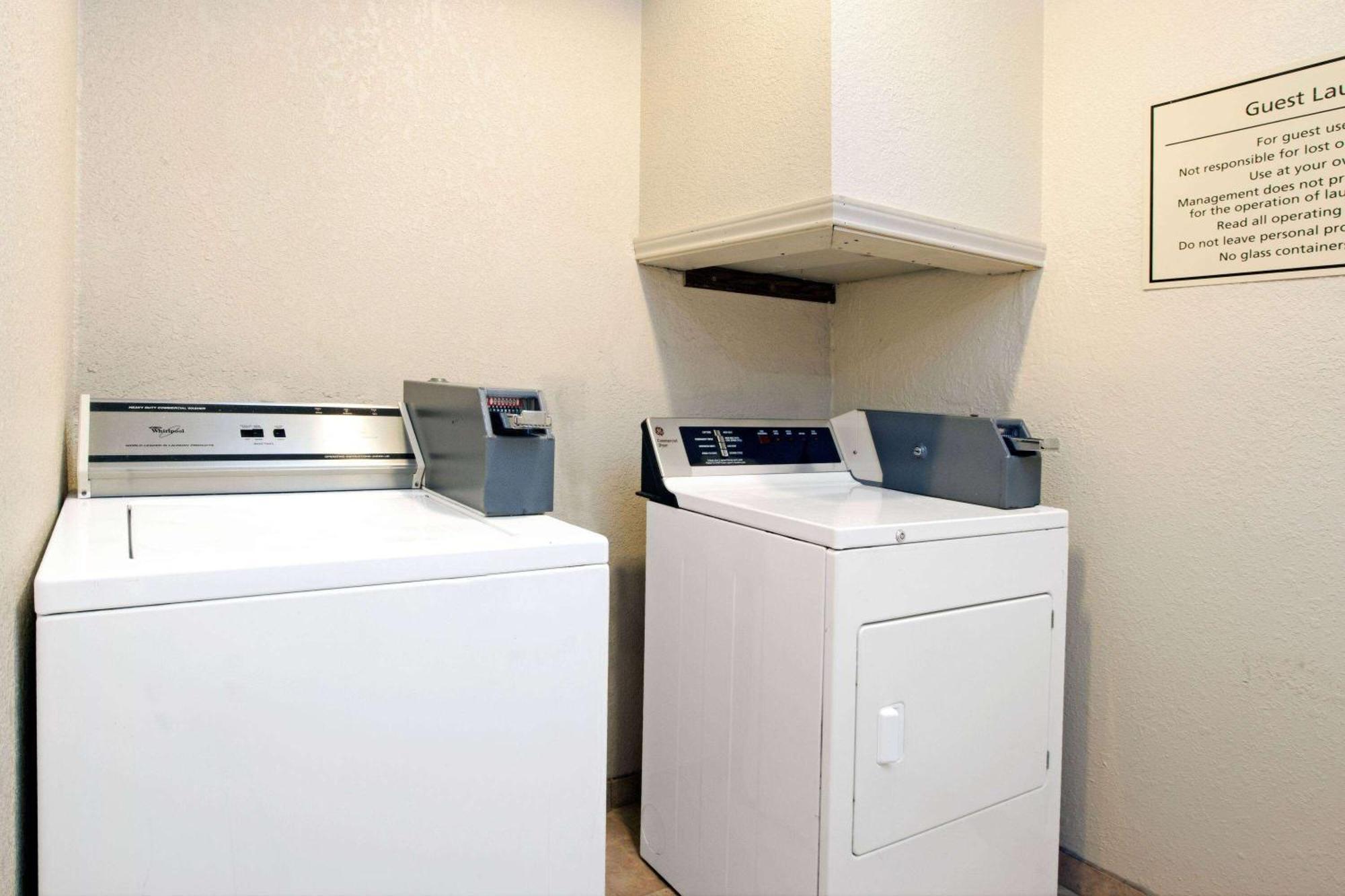 Days Inn & Suites By Wyndham Houston North/Aldine Ngoại thất bức ảnh