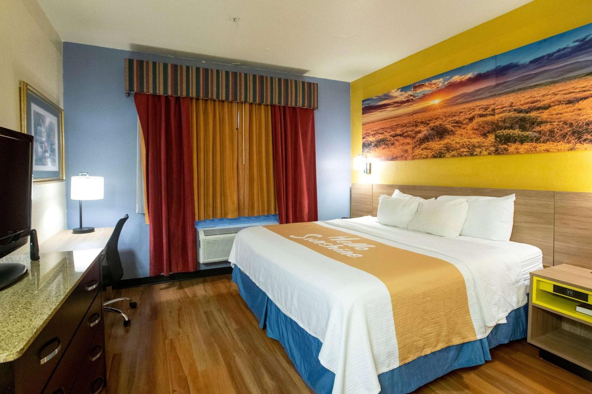 Days Inn & Suites By Wyndham Houston North/Aldine Ngoại thất bức ảnh